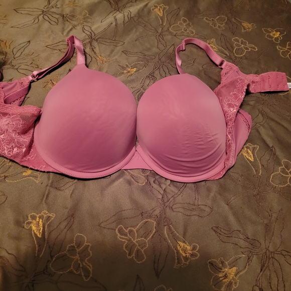 COPY - Victoria Secret Bra - Picture 1 of 4